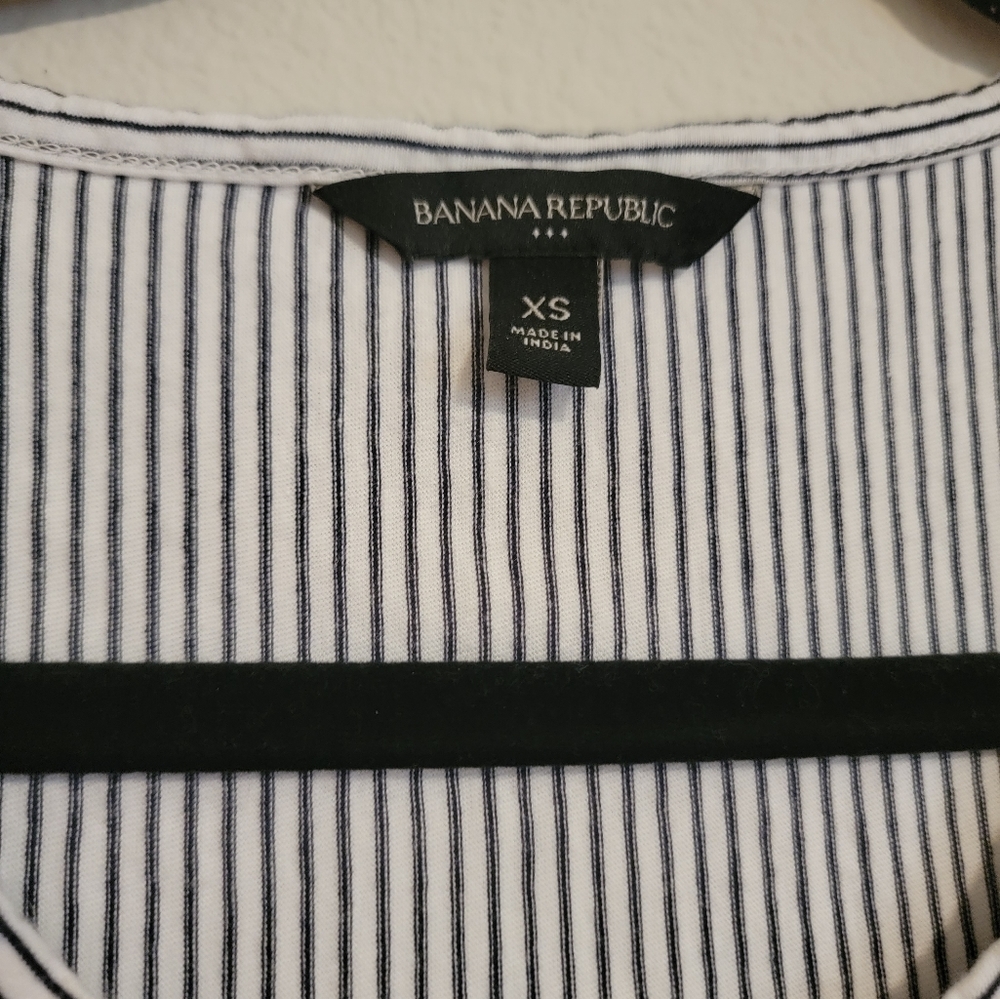 Embroidered Blouse - Picture 3 of 4